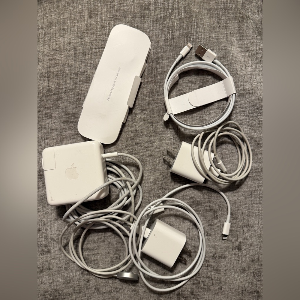 Apple White Charging Kit